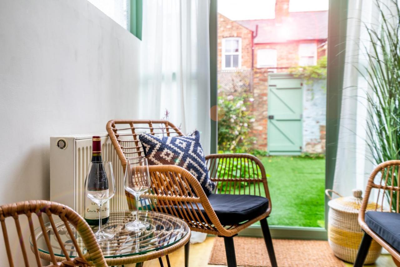 Farndale Den Villa ยอร์ค ภายนอก รูปภาพ